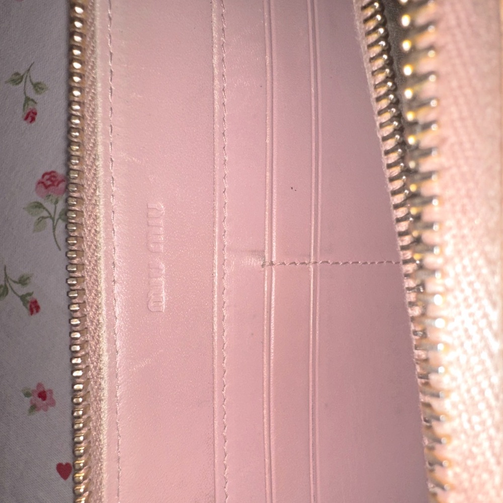 Miu Miu Wallet - Picture 3 of 7